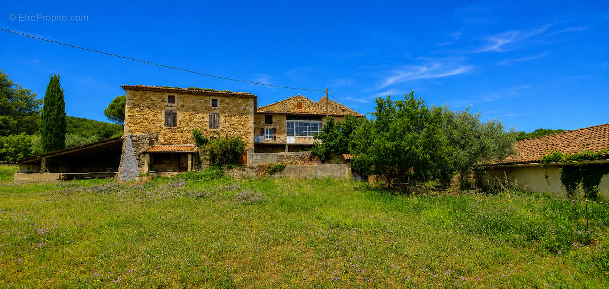 Maison à GOUDARGUES