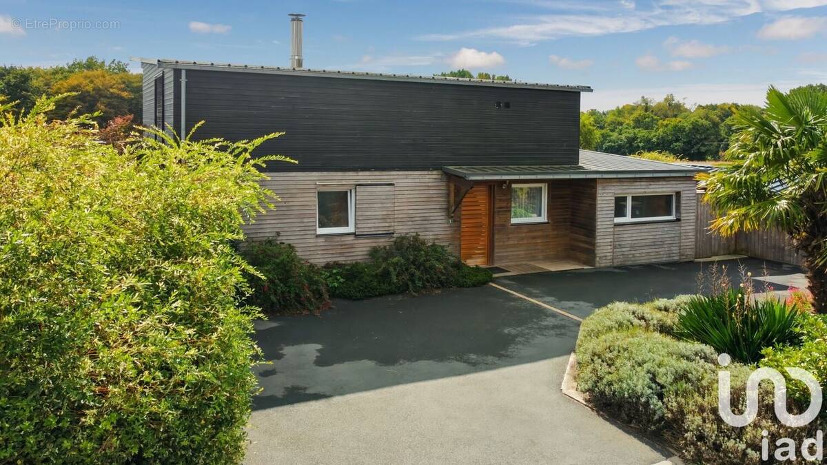 Photo 1 - Maison à BOBITAL