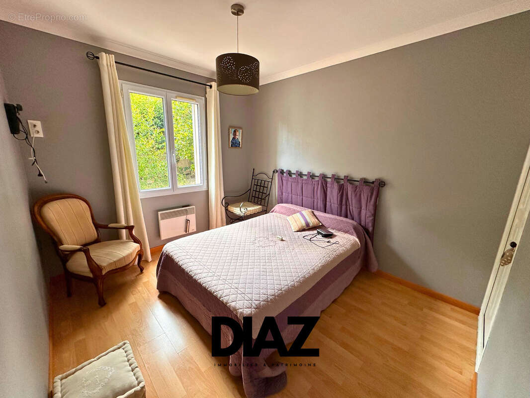 À VENDRE   NÎMES VACQUEROLLES Villa 4 pièces   86 m2   Terrain de 450 m2   299 250 € - photo 10