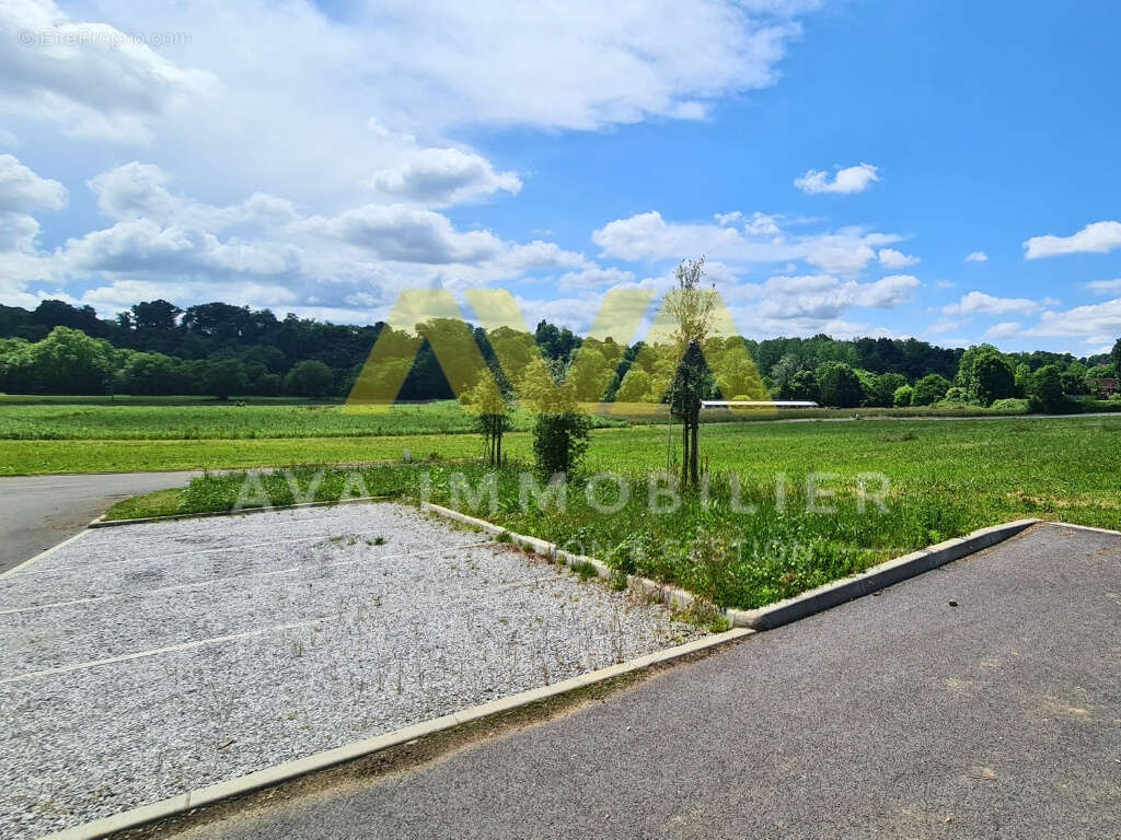 Terrain à ARAUJUZON