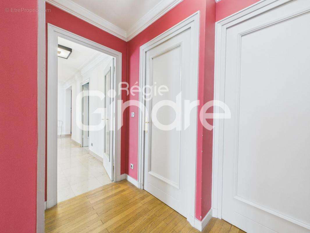 Appartement à LYON-6E