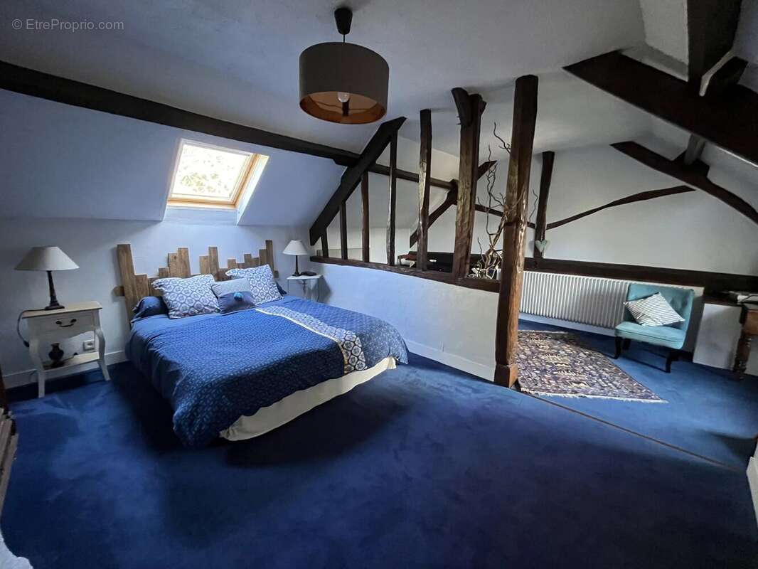 Maison à HOUDAN