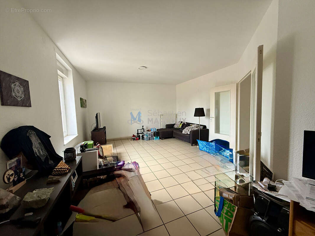 Appartement à SAVIGNEUX