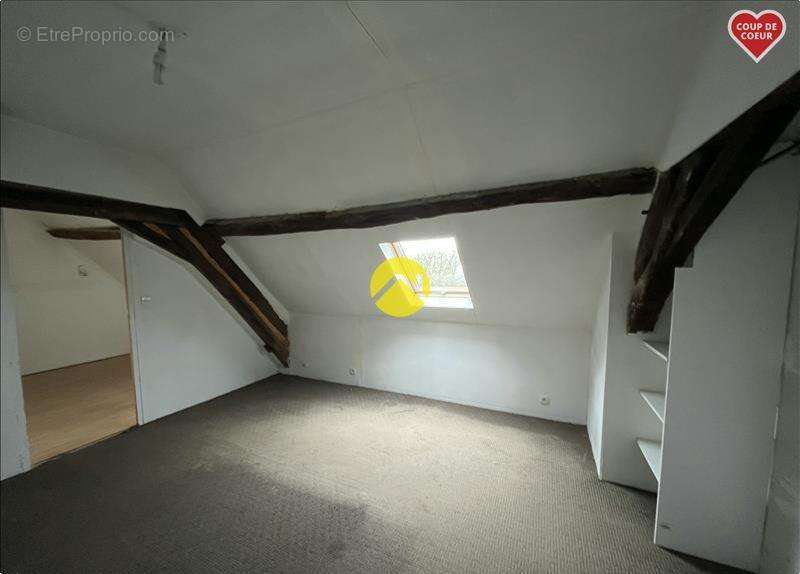 Maison à LA BERTHENOUX