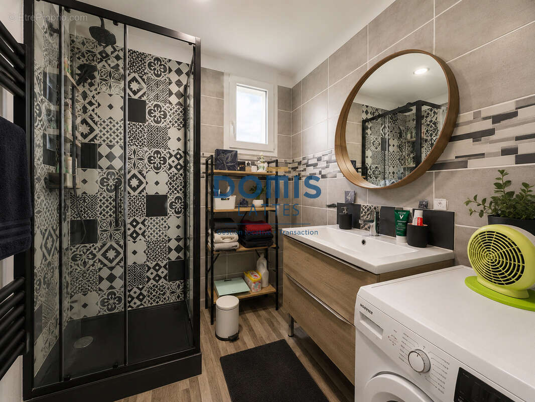 Appartement à MAUGUIO