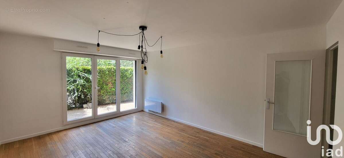Photo 2 - Appartement à RUEIL-MALMAISON