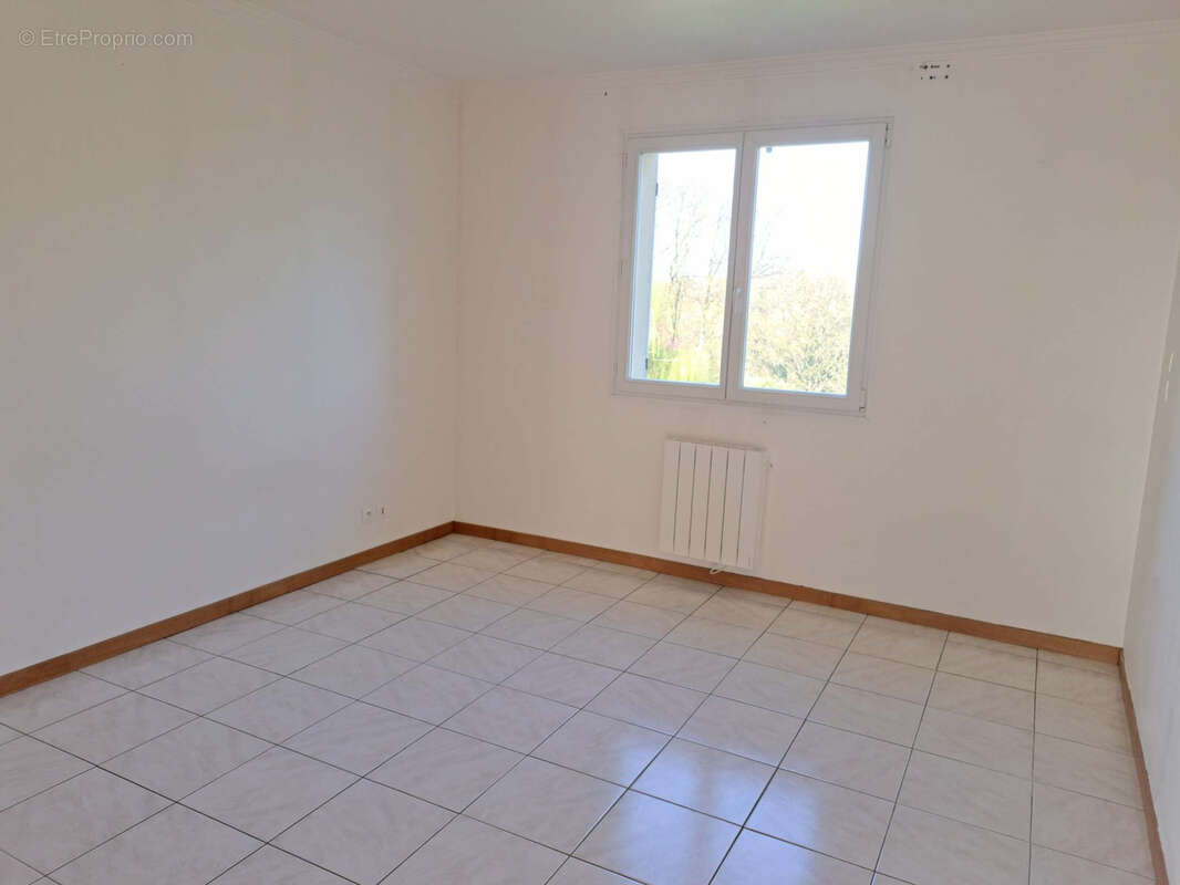 Maison à BESSE-SUR-BRAYE