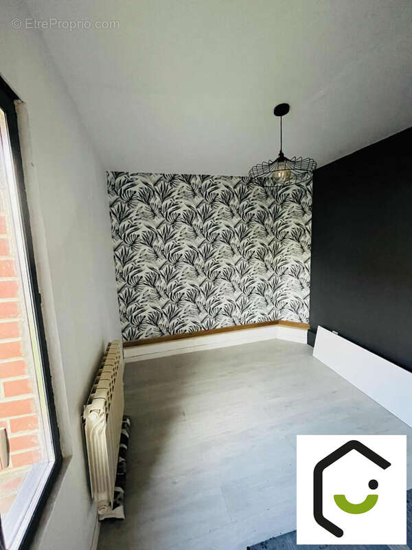 Maison 74 m² à Suzanne  - photo 4