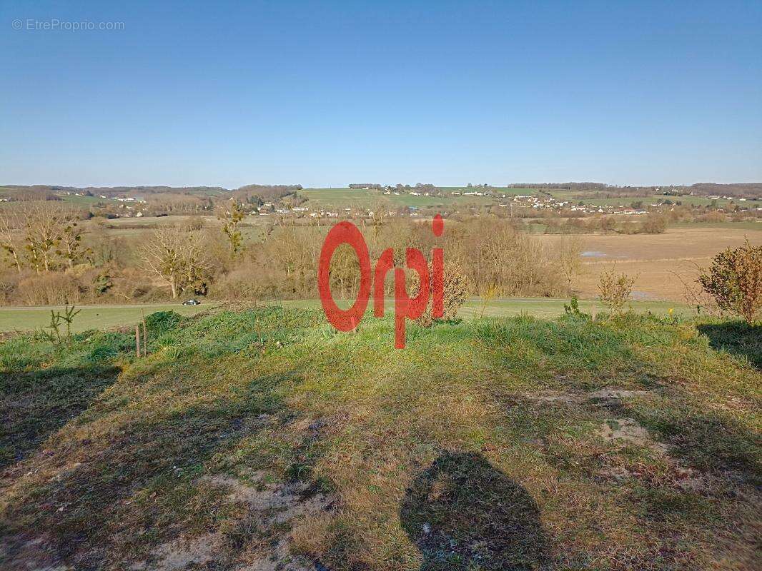 Terrain à BONNEVEAU