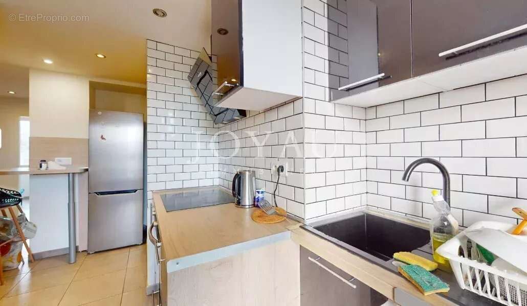 Appartement T5 pour investissement locatif - ARÈNES - photo 4