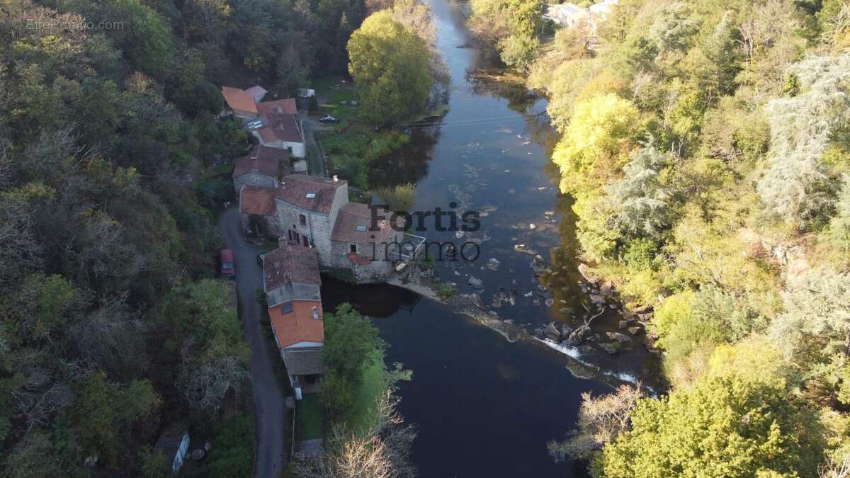 Maison à LA BRUFFIERE