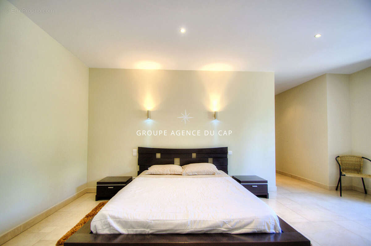 Villa 270m² entierement de plain pied  domaine prive puget sur argens - photo 6