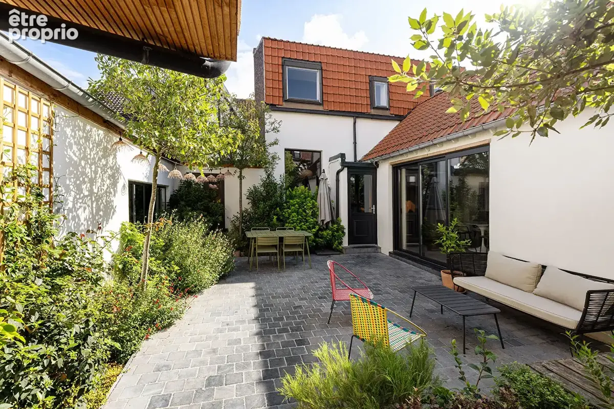 Maison  8 pièce(s) 200 m2 - photo 2