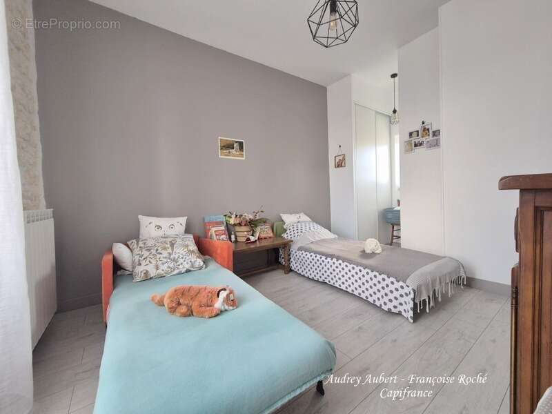 Maison à SAINT-JEAN-D&#039;ANGELY