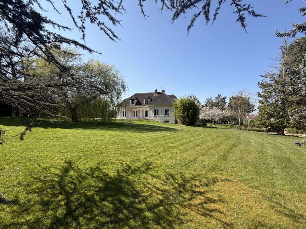 Maison à SAINT-MARTIN-SUR-OCRE