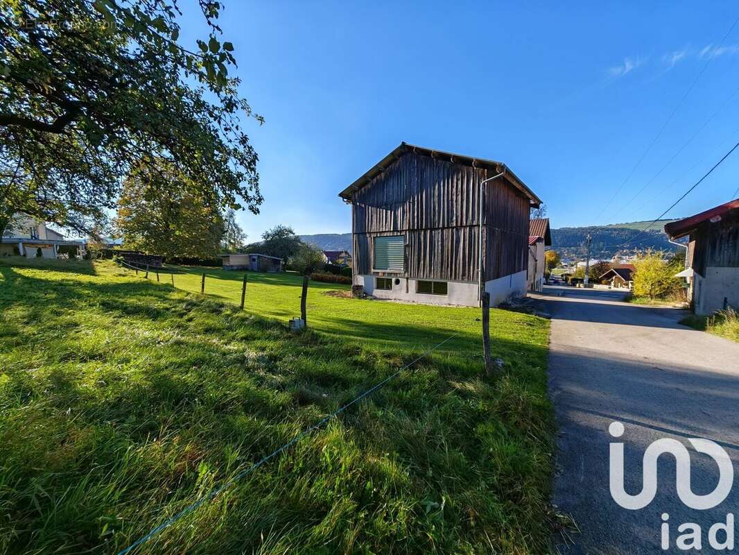 Photo 2 - Maison à MONTLEBON