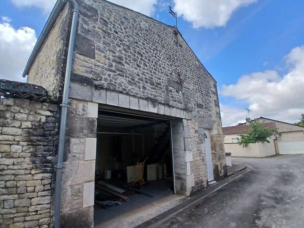 Maison à JARNAC