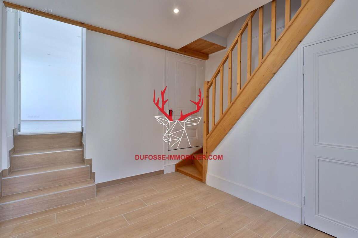 Photo 4 - Maison à LA TOUR-DE-SALVAGNY