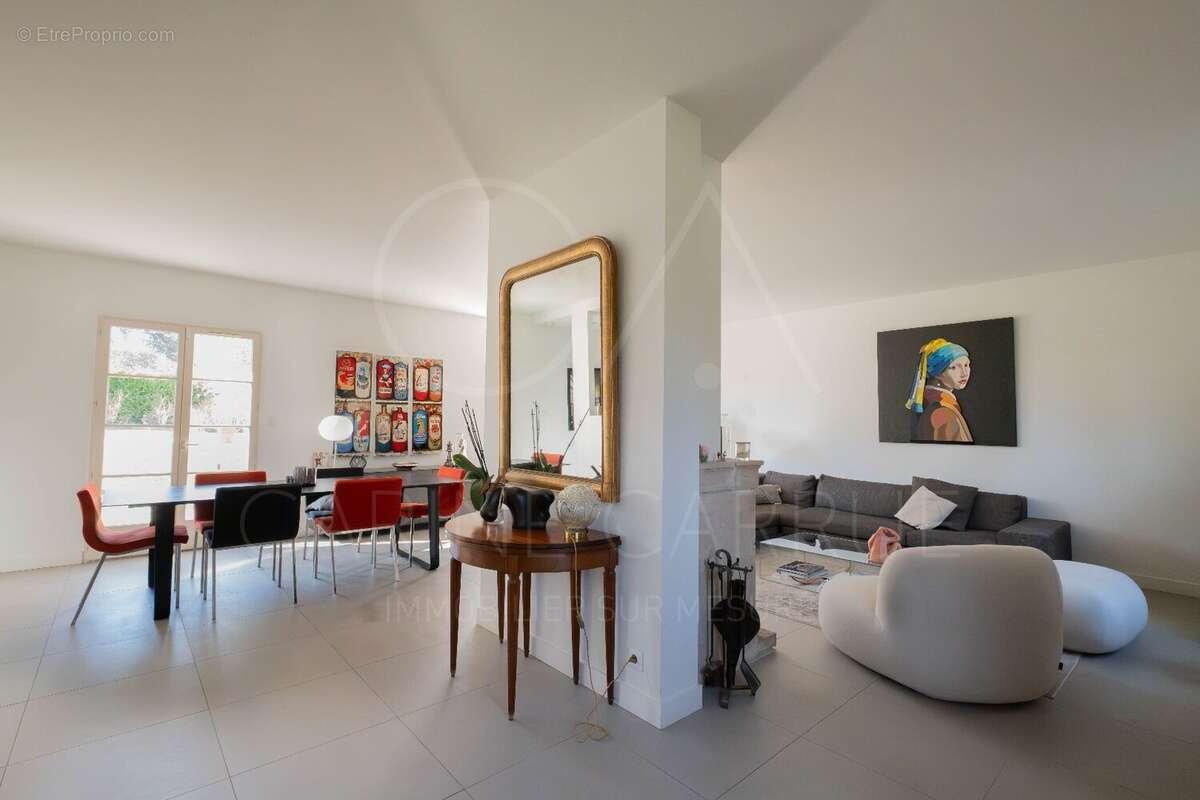 Maison à CHARBONNIERES-LES-BAINS