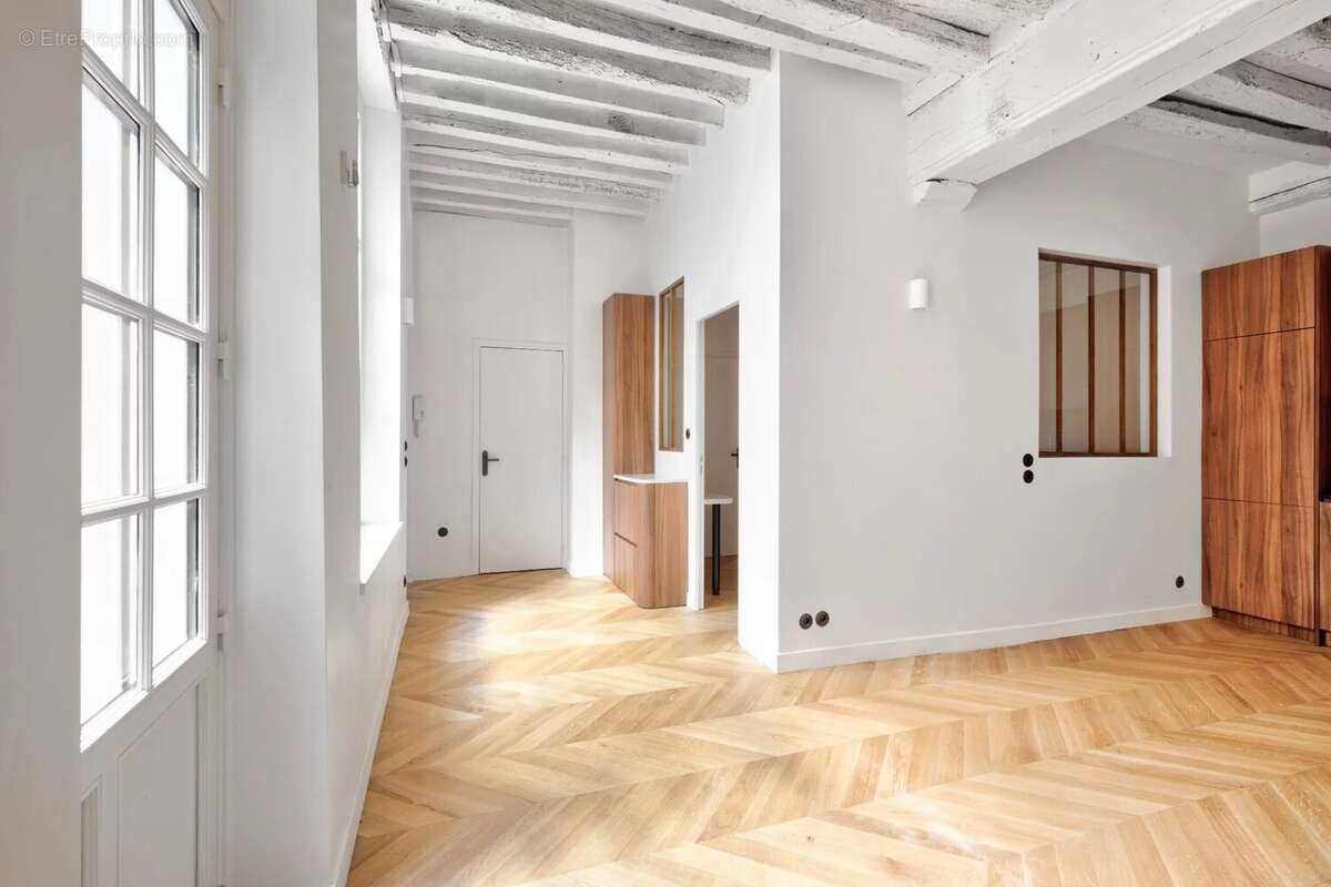 Appartement à PARIS-4E