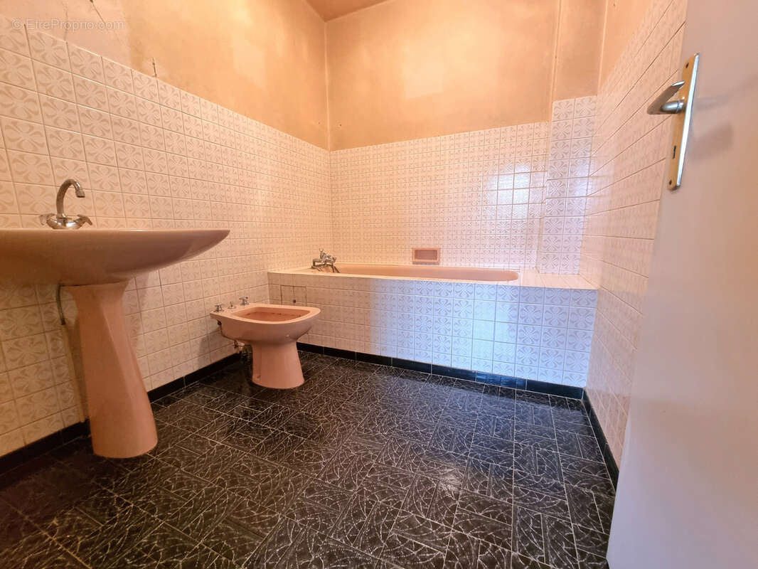 Maison à CHATEAU-SALINS