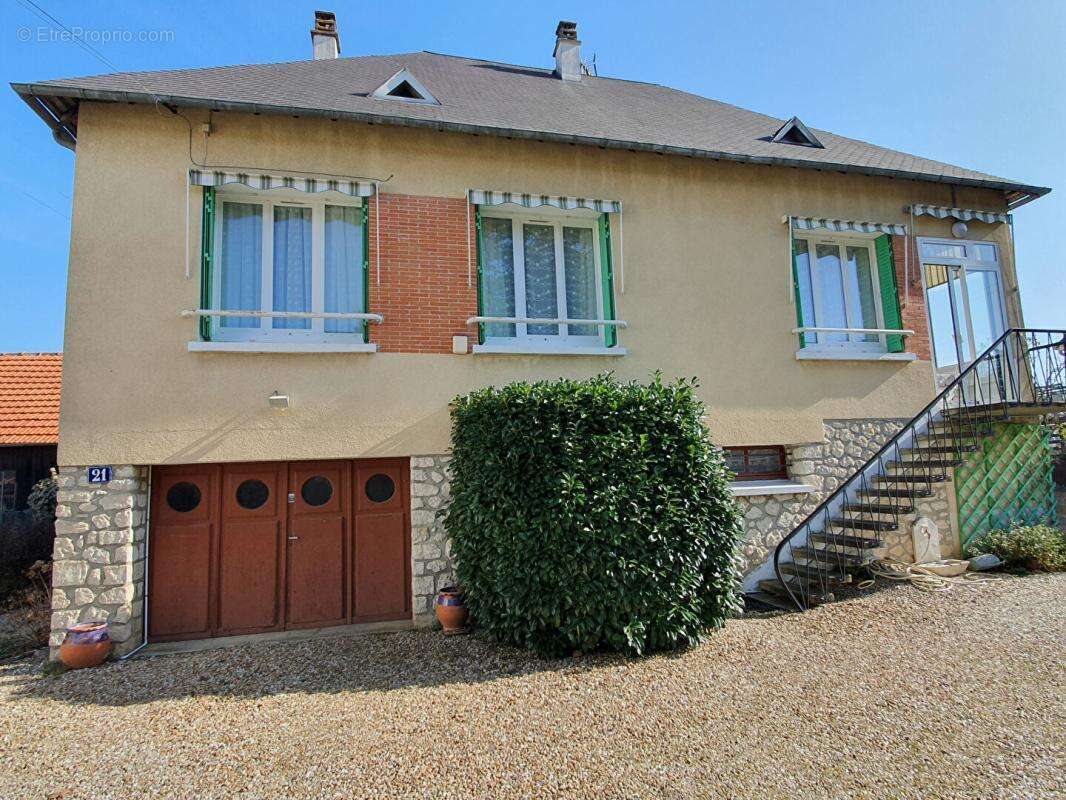 Maison 3 chambres 110 m2 sur beau terrain clos et arboré - photo 2