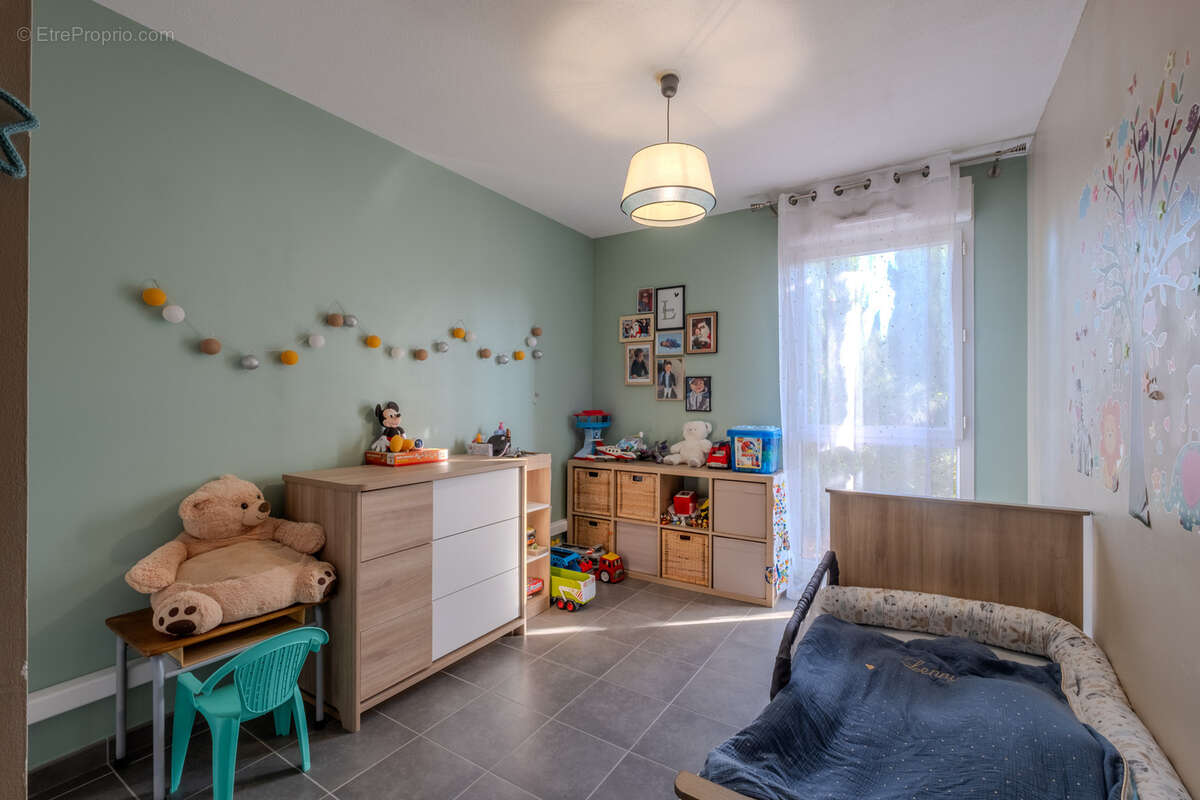 Appartement à CHATEAUNEUF-LES-MARTIGUES