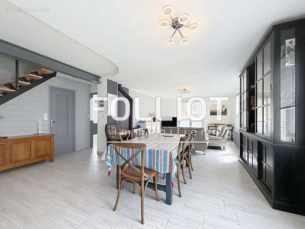 Maison à AGON-COUTAINVILLE