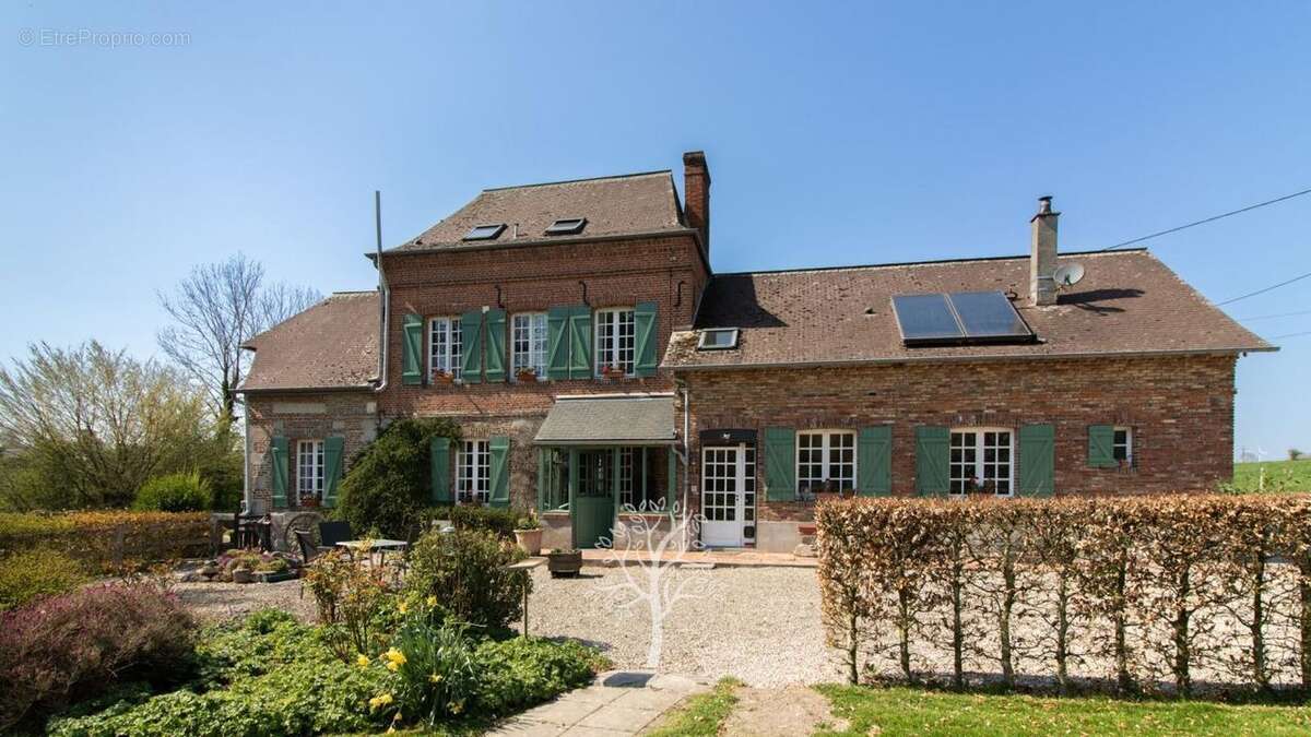 Maison à SAINTE-BEUVE-EN-RIVIERE