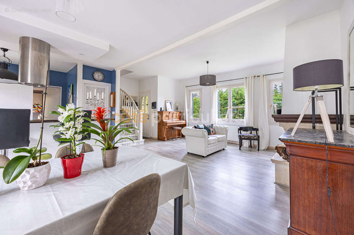 Maison à SUCE-SUR-ERDRE