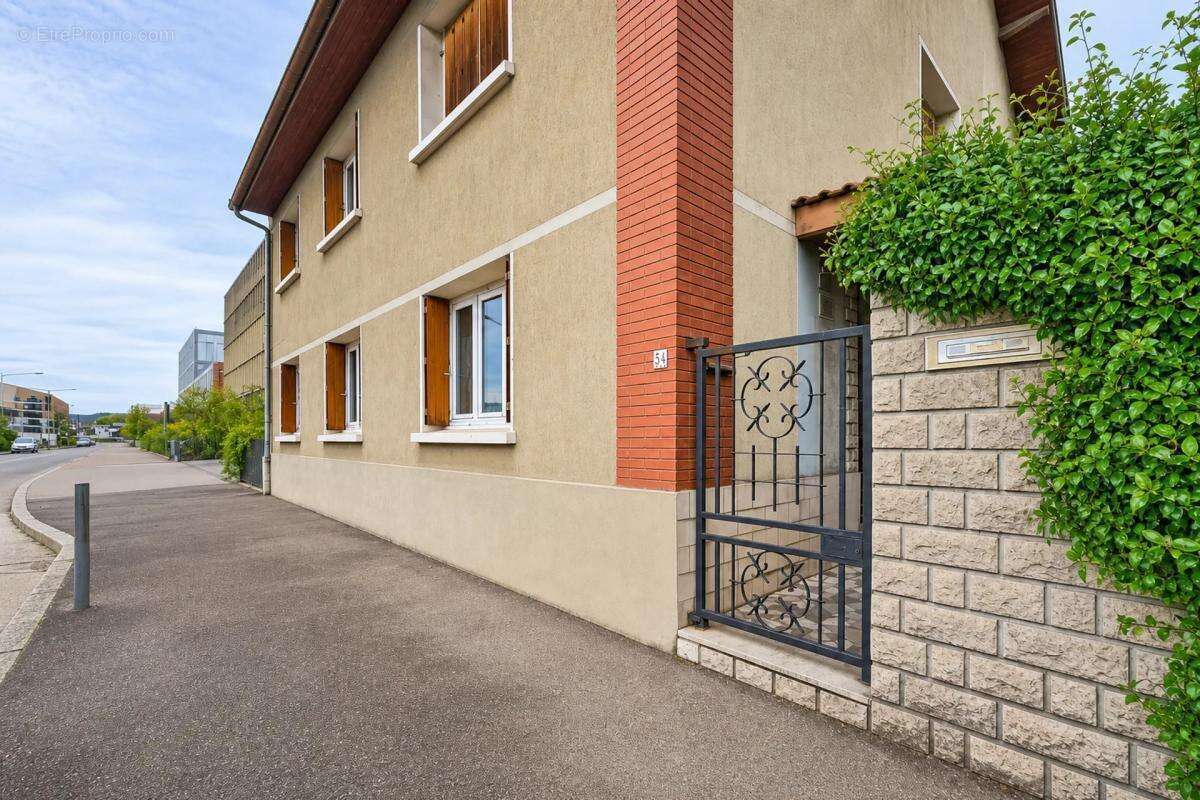 Appartement à LYON-7E