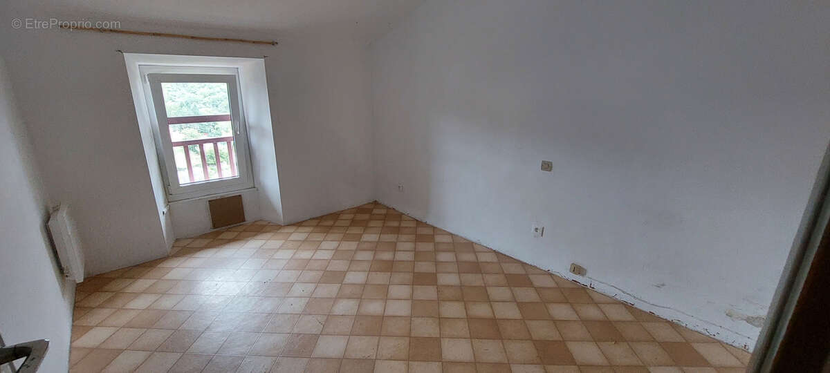 Immeuble de rapports - photo 4
