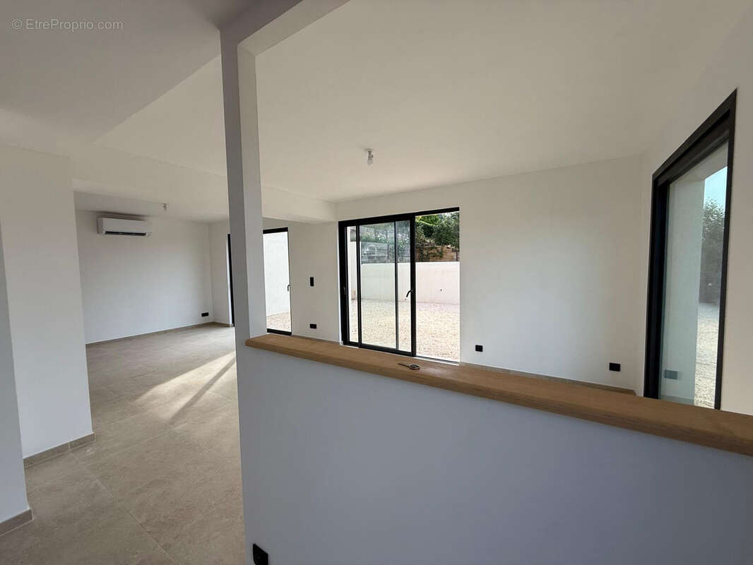 Villa rénovée au cœur de La Croix-Valmer - photo 8