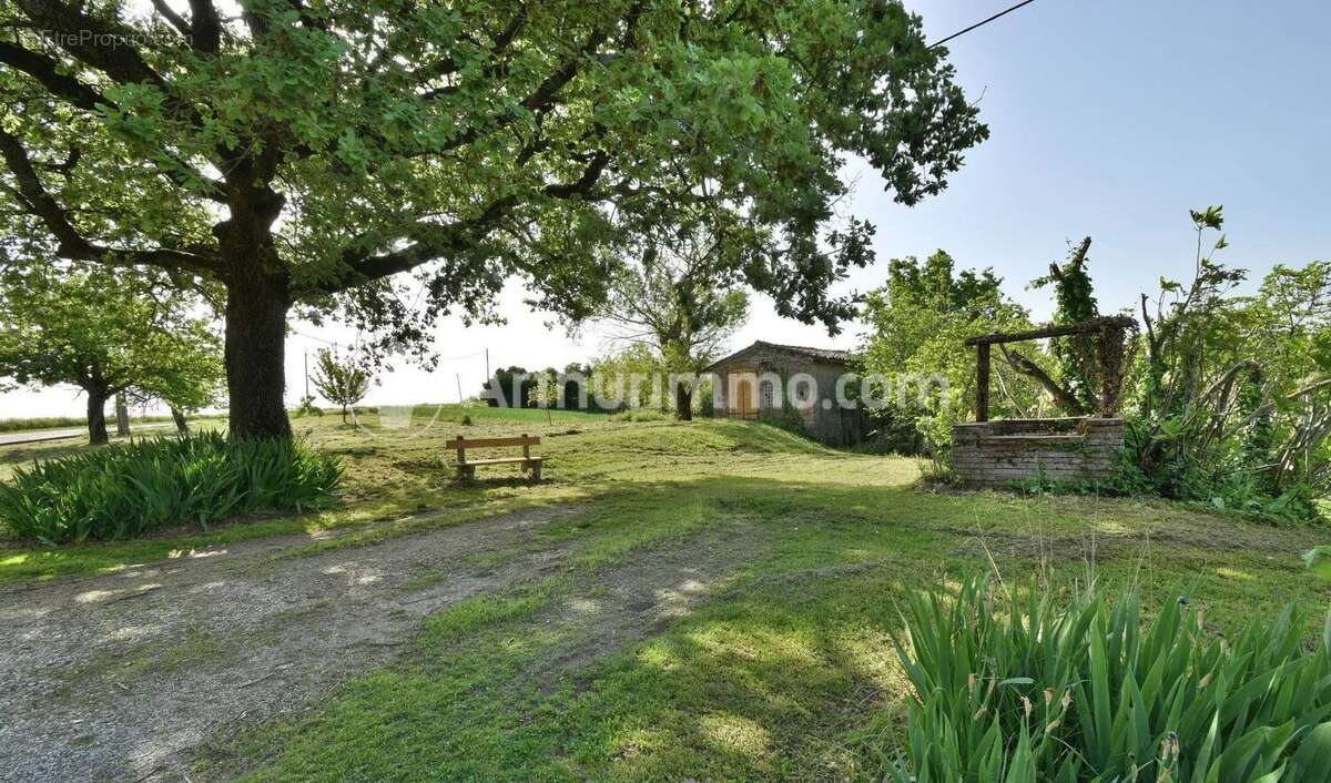 Maison à SAINT-JEAN-LHERM