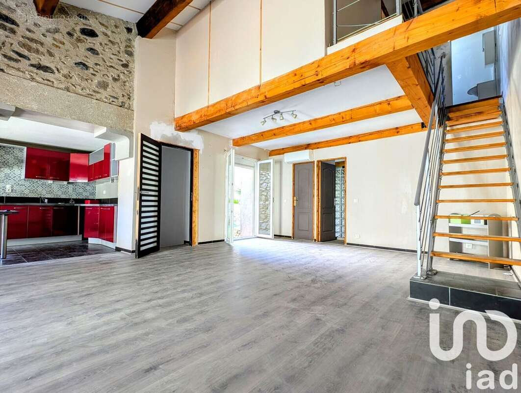 Photo 3 - Maison à LATOUR-DE-FRANCE