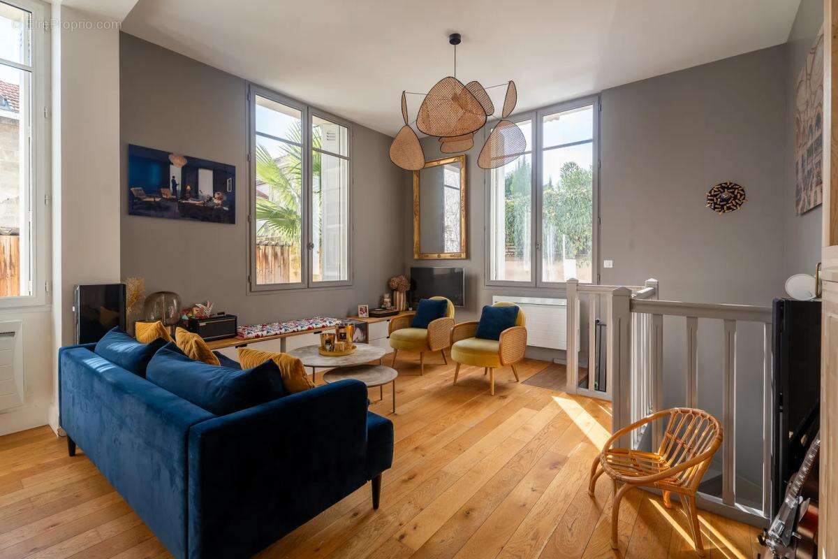 Appartement à BORDEAUX