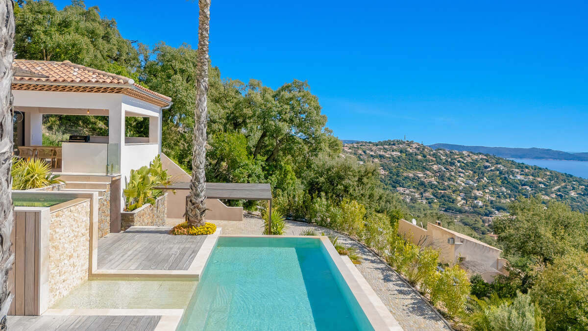 Maison à CAVALAIRE-SUR-MER