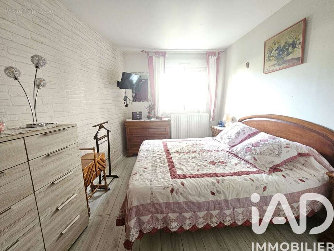 Photo 7 - Appartement à LIEUSAINT