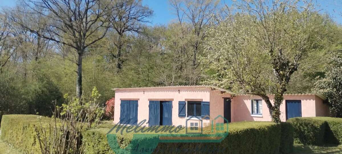 Maison à CHAMPCEVRAIS