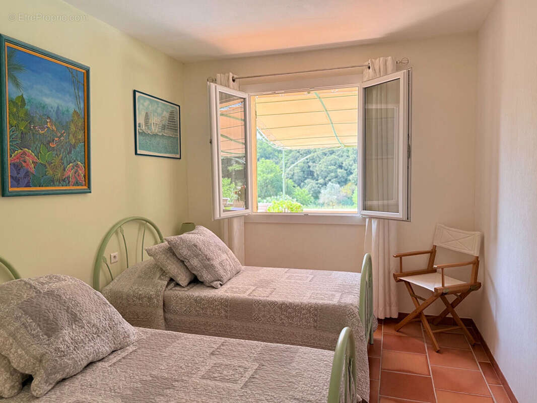 Maison à LAGARDE-PAREOL