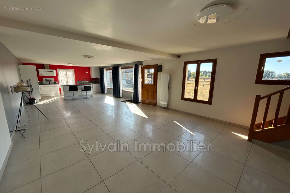 Maison 137 m² à Formerie  - photo 3