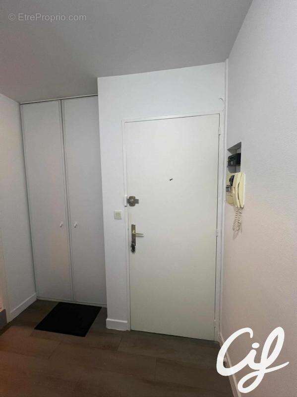 Appartement T1B NANTES Hauts-Pavés - 28.55 m2  106 000 Euros - photo 5