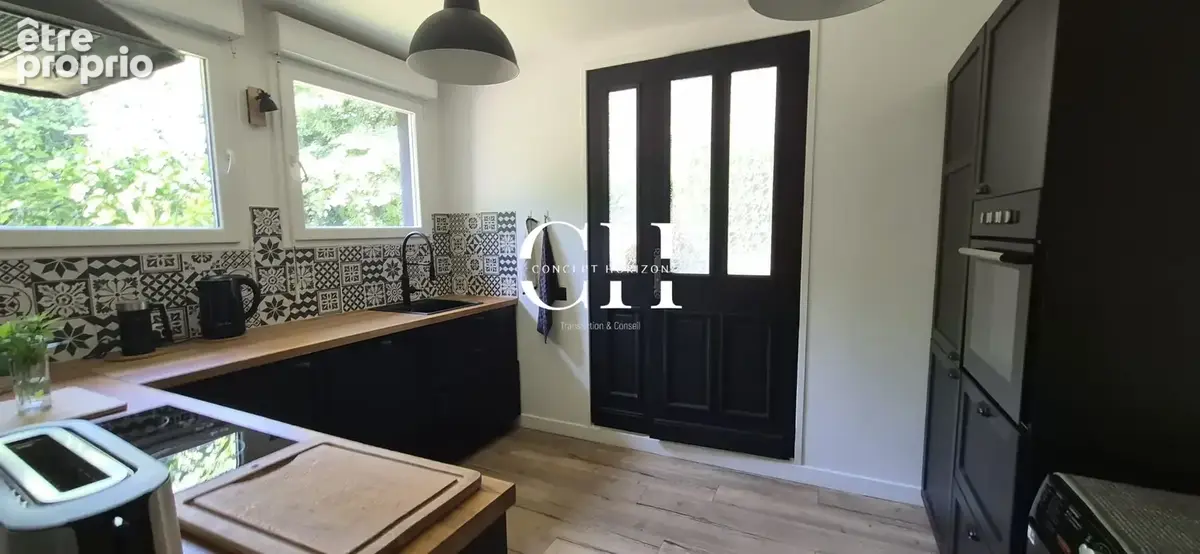 Maison d'habitation avec T4 + studio / Secteur Saint-Vran - photo 6