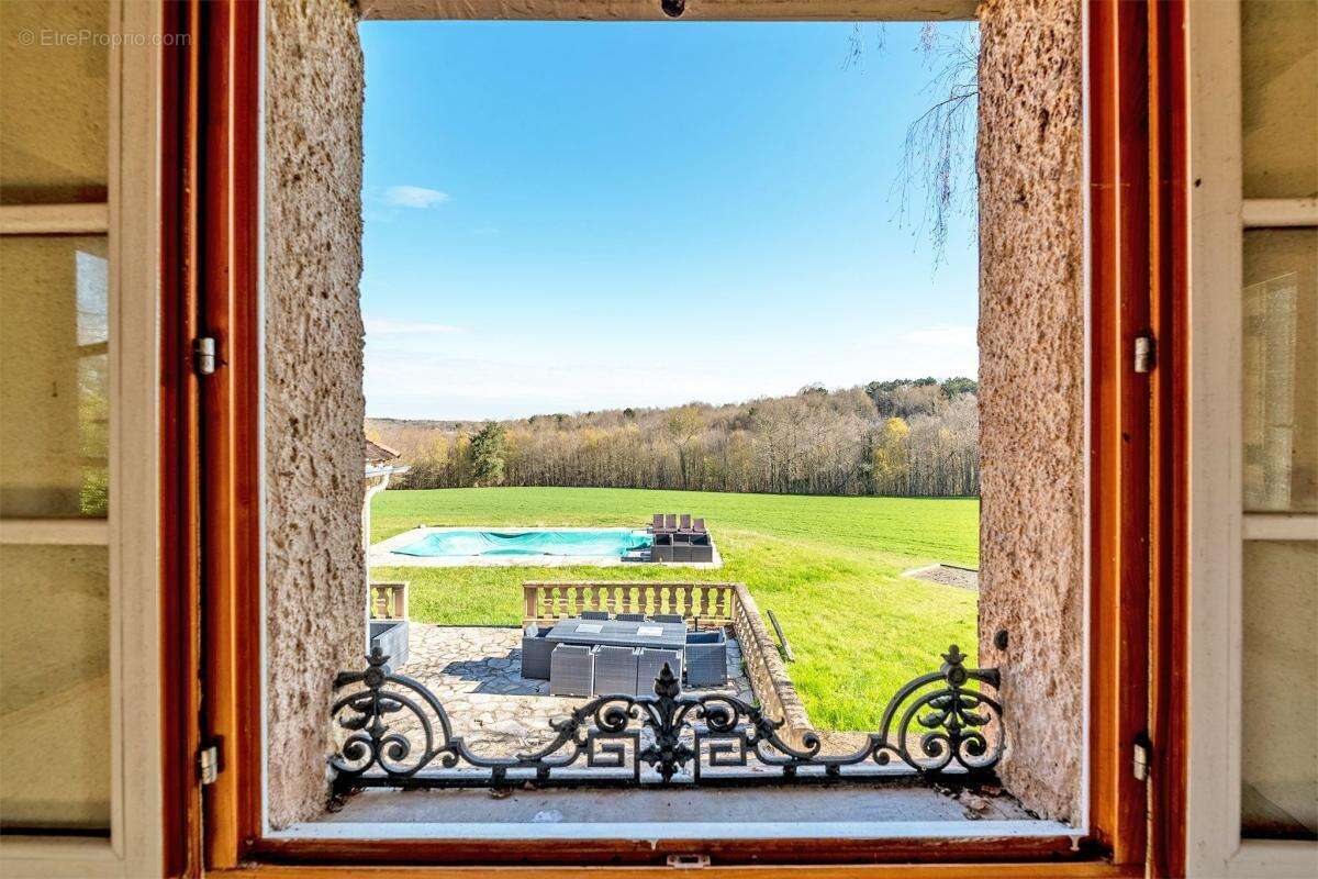 Maison à SAINT-GEYRAC