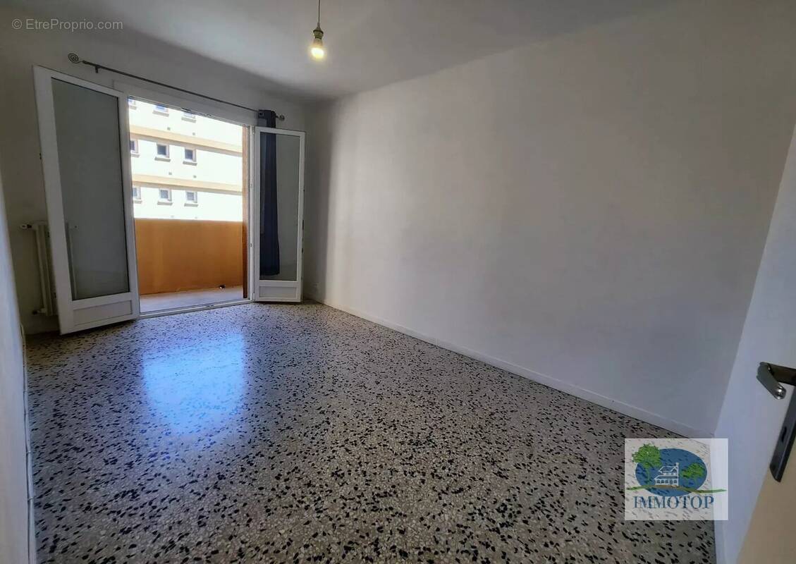 Appartement à ROQUEBRUNE-CAP-MARTIN