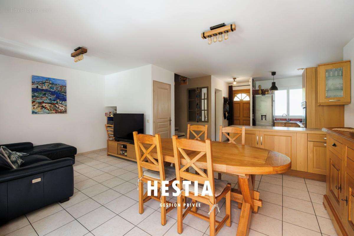 La Couronne – Maison T4 avec extérieur, garage et plage à pied - photo 8