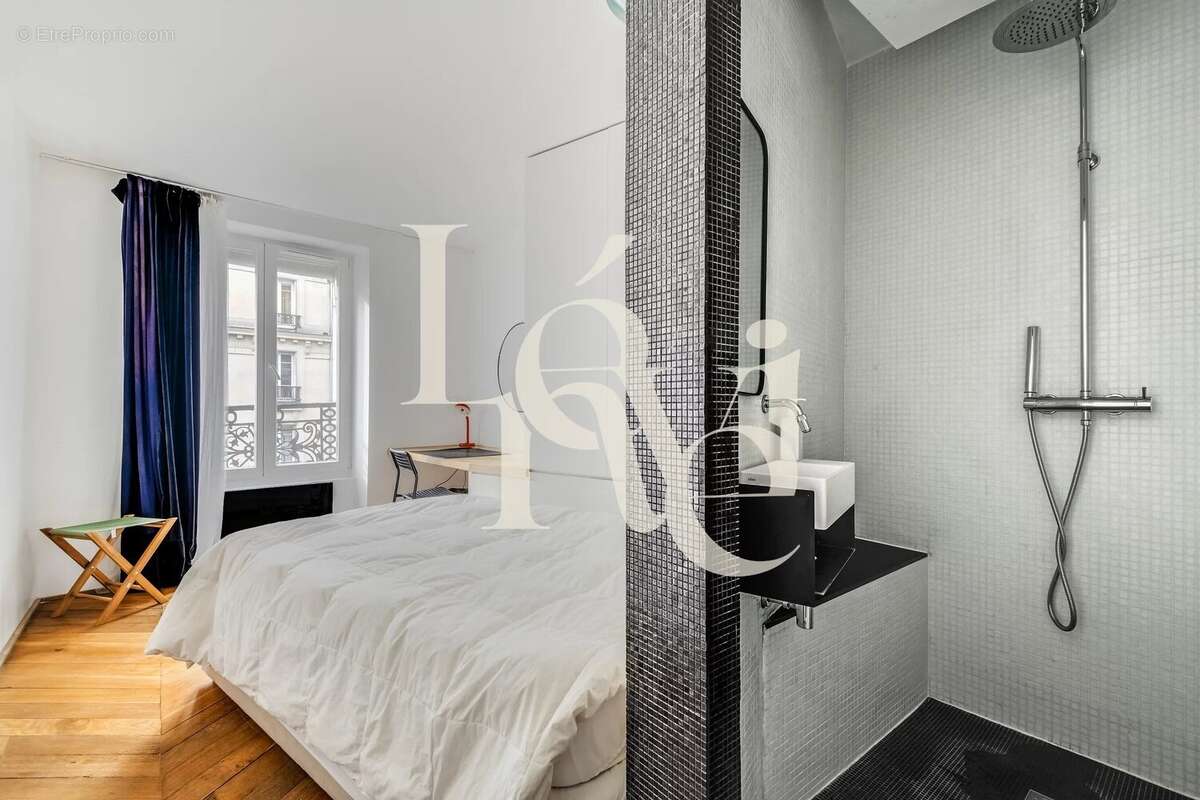 Appartement à PARIS-10E