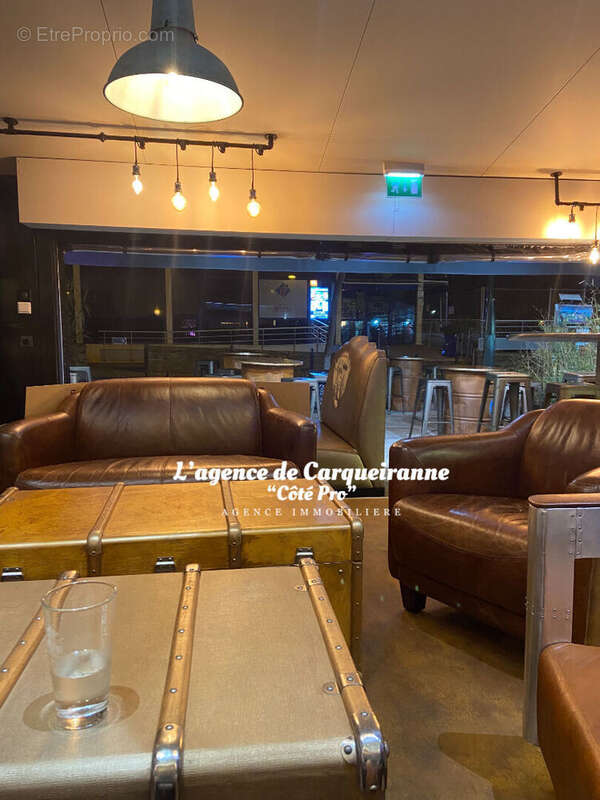 Disponible 1 er octobre 2026 "exclusivite " fonds de commerce bar a vins-cocktails avec licence iv 46 m2 au centre des animation - photo 11