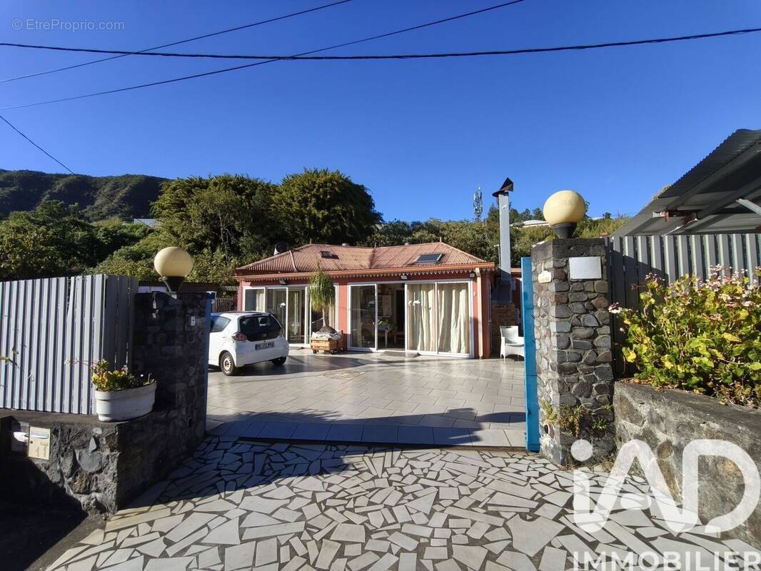 Photo 1 - Maison à LA POSSESSION