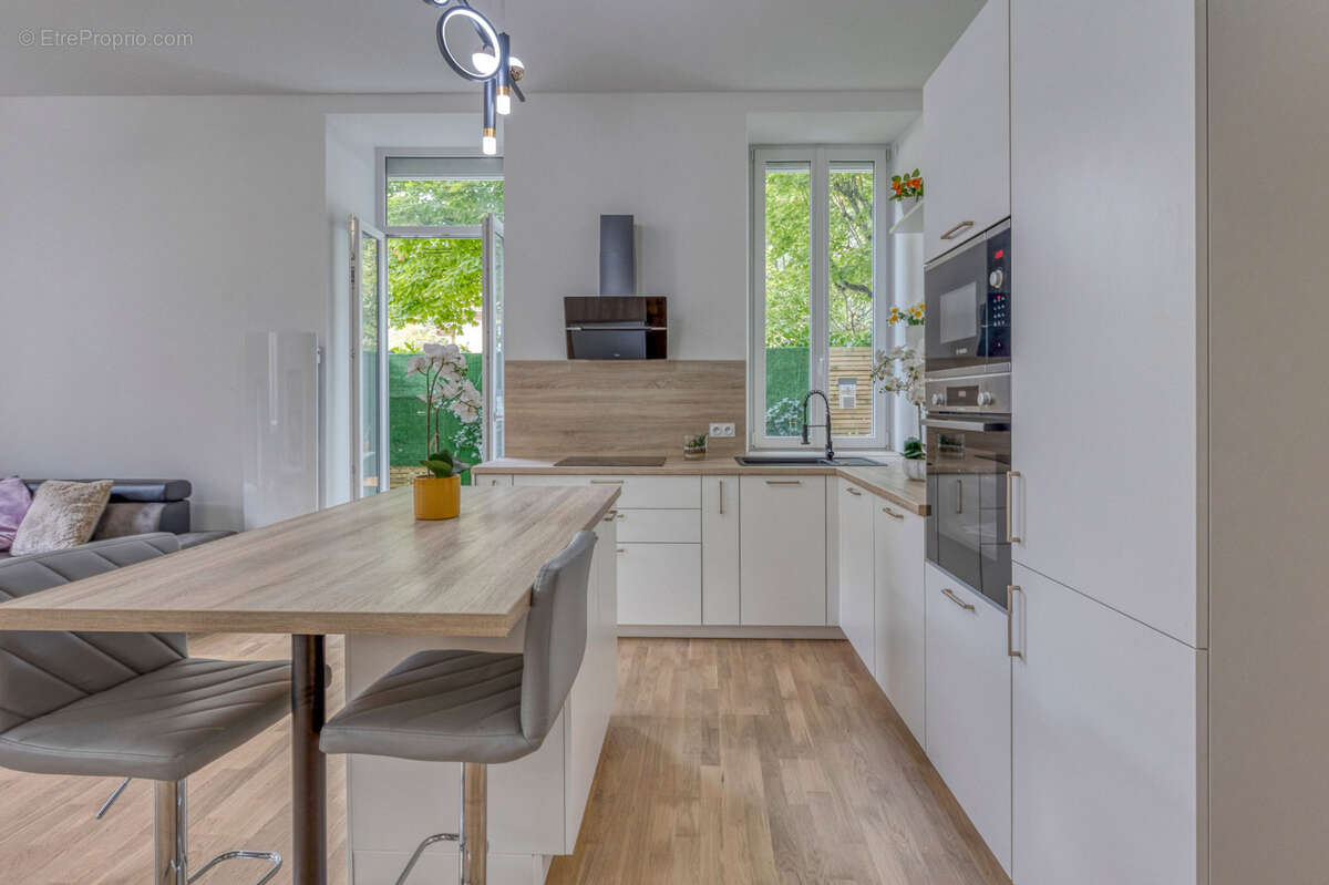 Appartement à CORENC